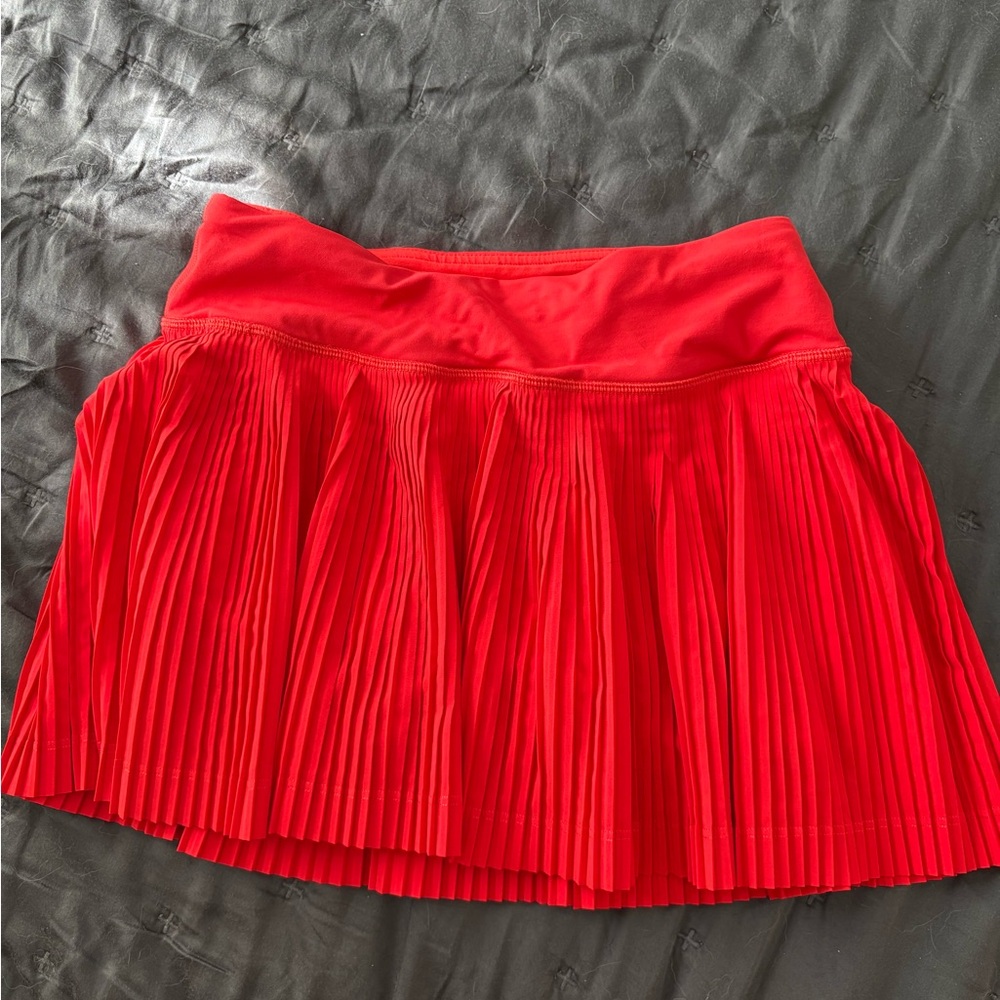 Lululemon Red Pleated Women's Skirt
